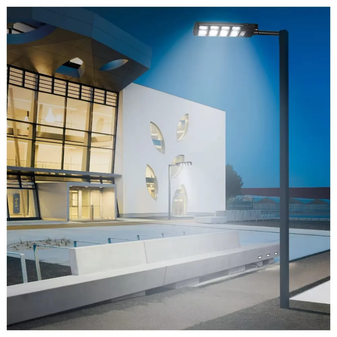 Lampadaire solaire 800W puissance Optimale