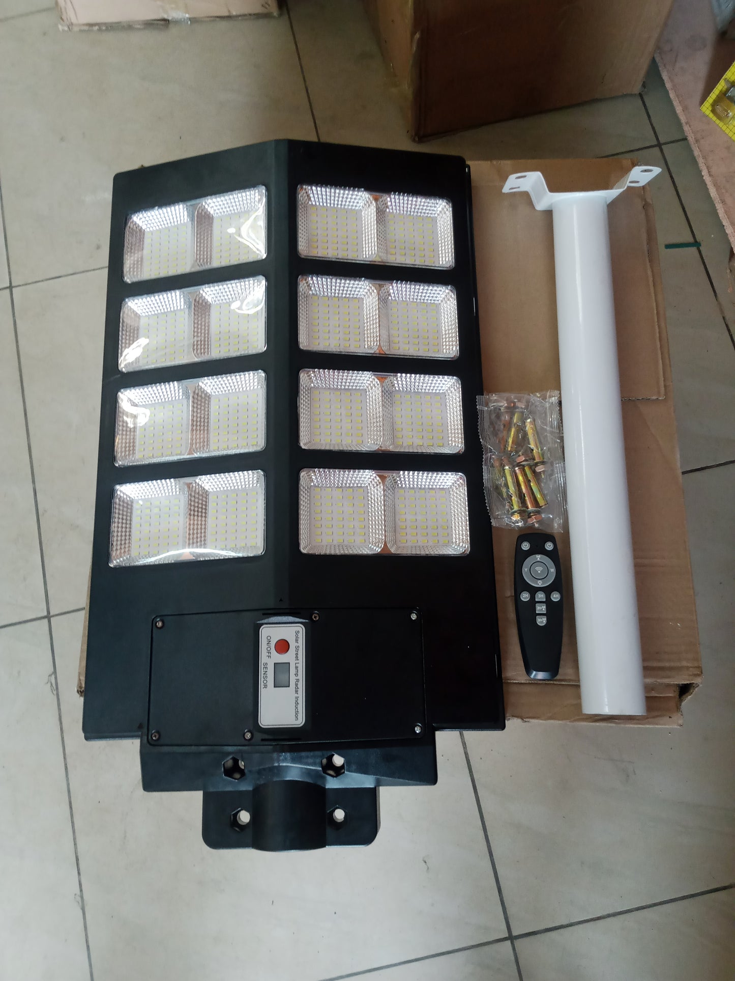 Lampadaire solaire Ultra puissant 2000watts