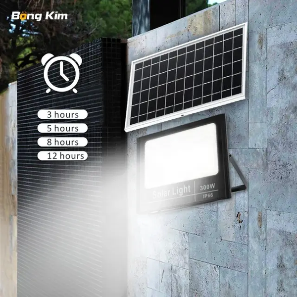 Projecteur a energie solaire 300 watts (Technologie Allemande)