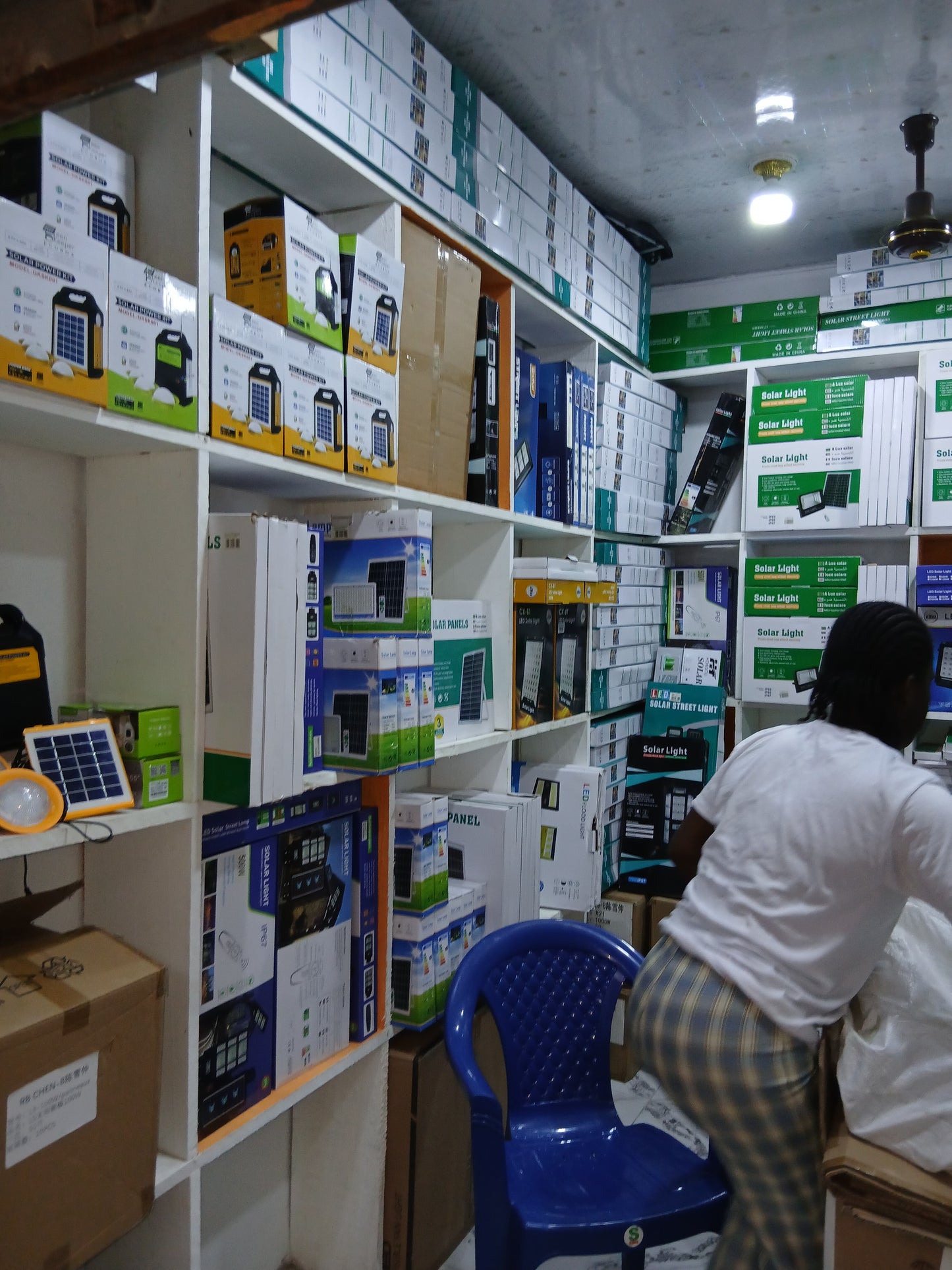 Lampadaire solaire 800W puissance Optimale