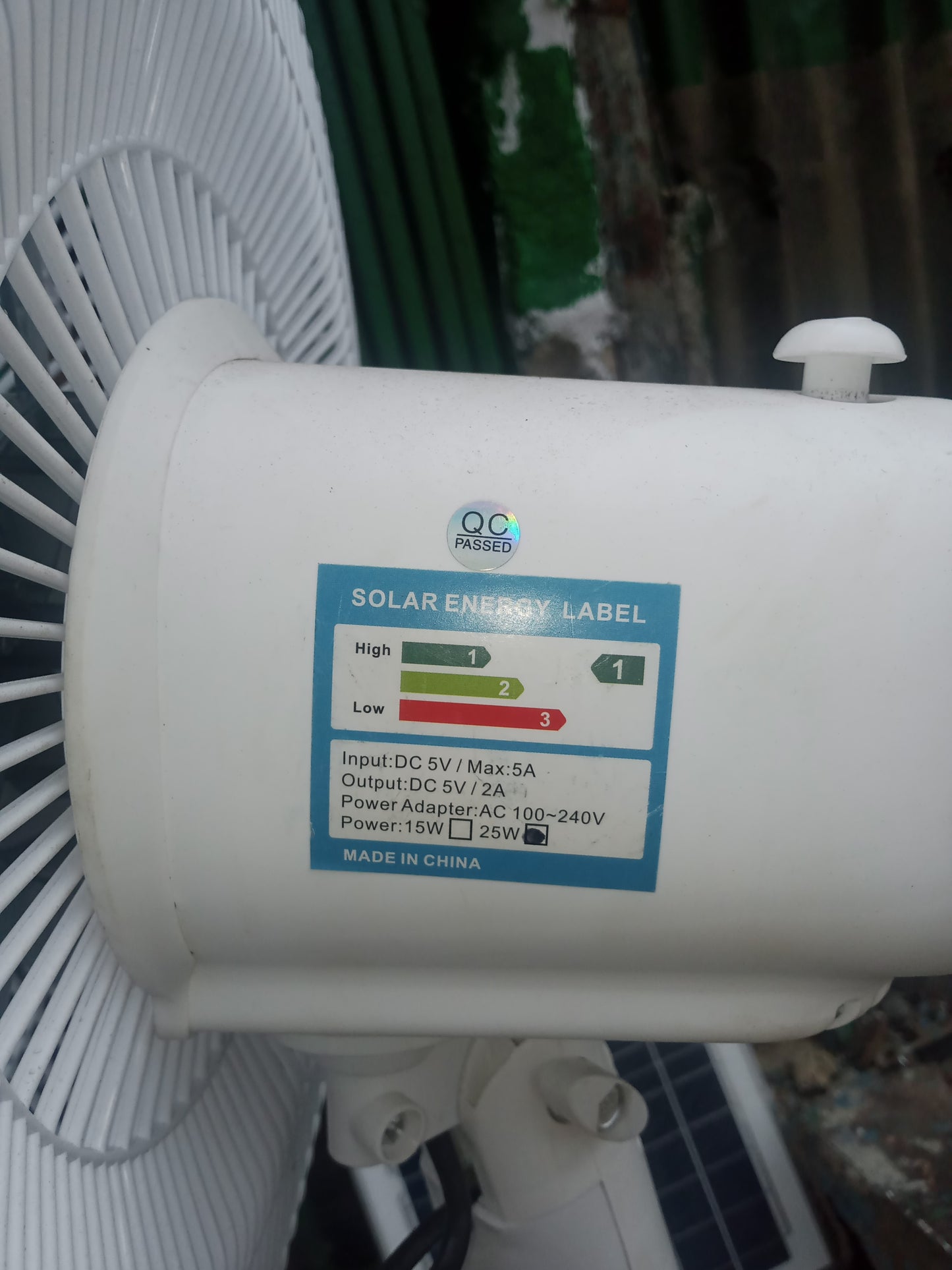 Ventilateur solaire 16 pouces  25W 100-240V (Solar stand fan)